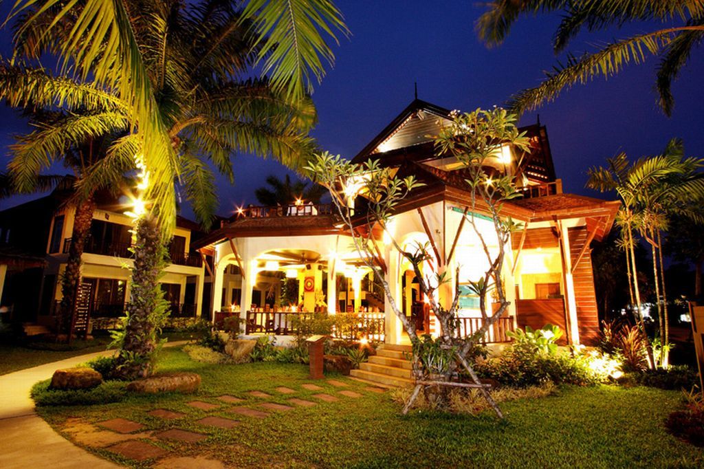 Hive Khaolak Beach Resort (Adults Only) Khao Lak Exteriör bild