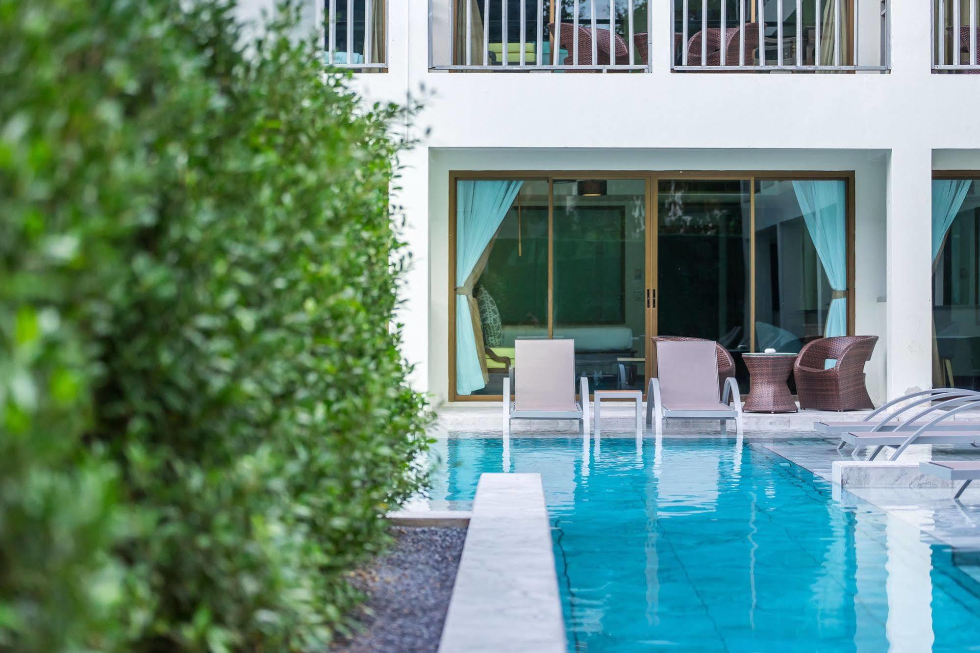 Hive Khaolak Beach Resort (Adults Only) Khao Lak Exteriör bild