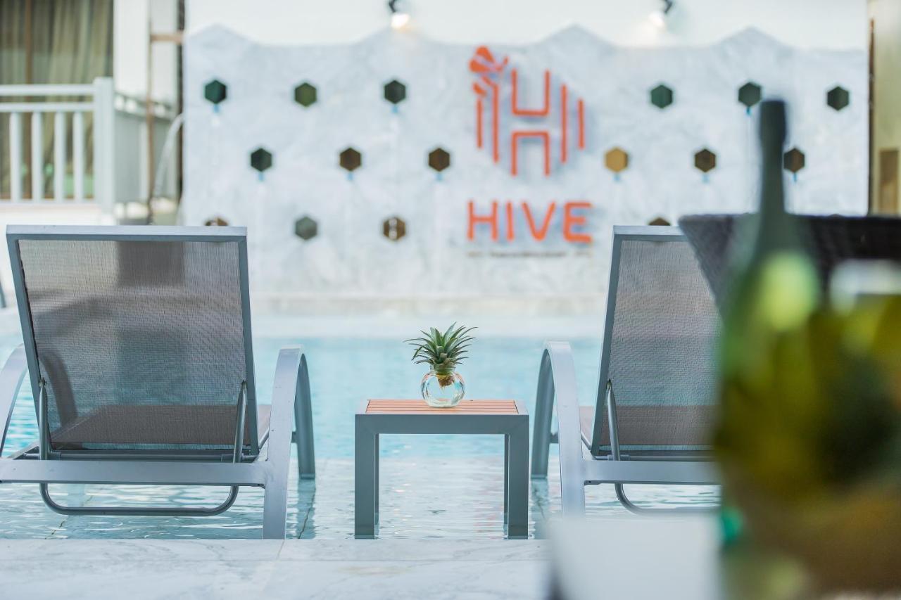 Hive Khaolak Beach Resort (Adults Only) Khao Lak Exteriör bild