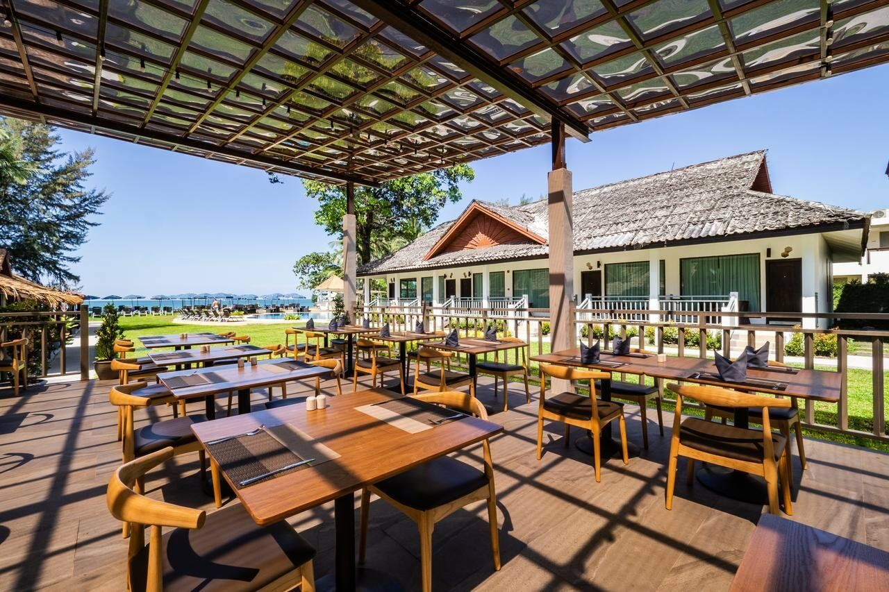 Hive Khaolak Beach Resort (Adults Only) Khao Lak Exteriör bild